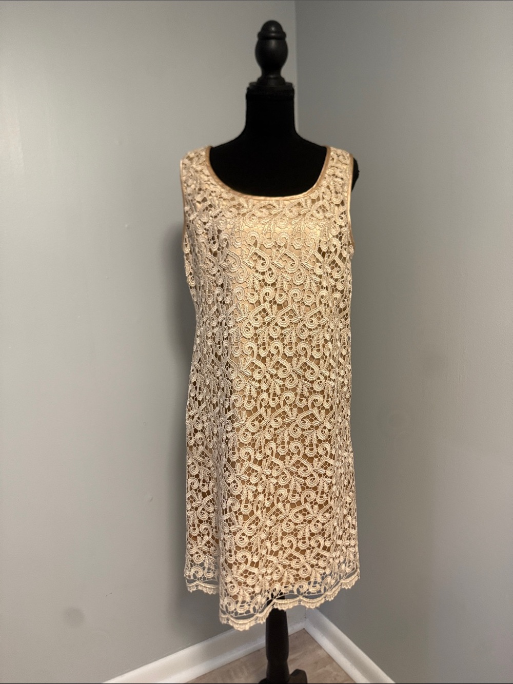 Sleeveless Gold Lace Shift Dress